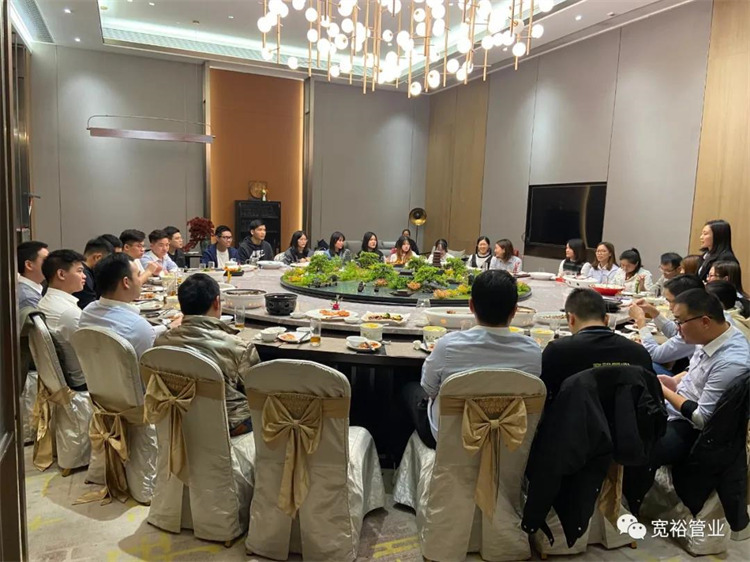 ▲濟濟一堂,不亦樂乎